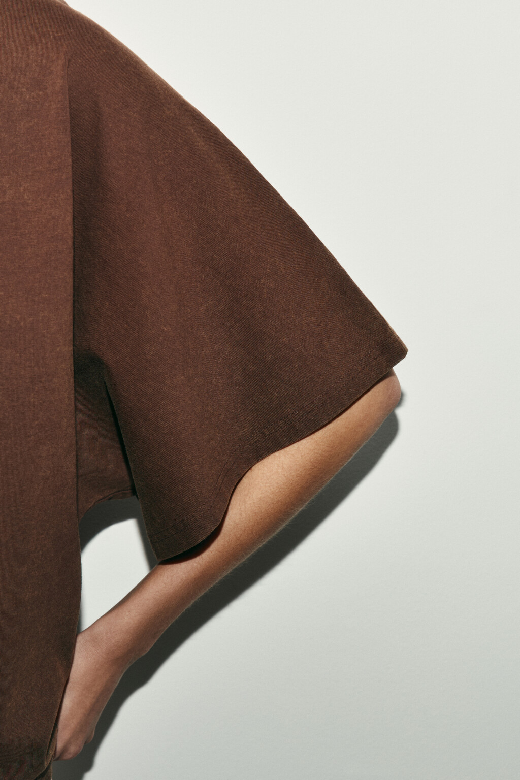 Футболка хлопковая с вареным эффектом - цвет коричневый - 6