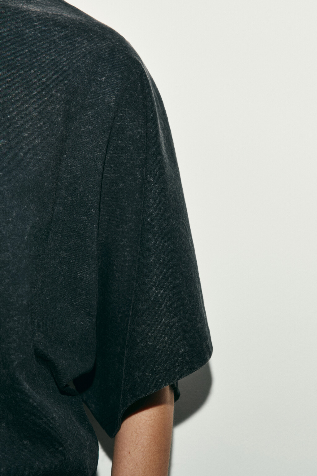 Футболка хлопковая с вареным эффектом - цвет черный - 6