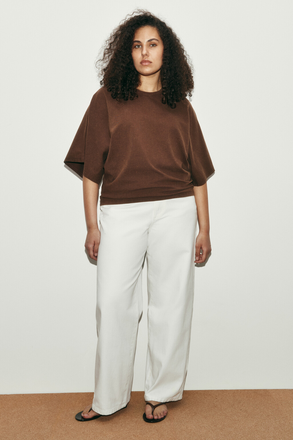 Футболка хлопковая с вареным эффектом - цвет коричневый - 5