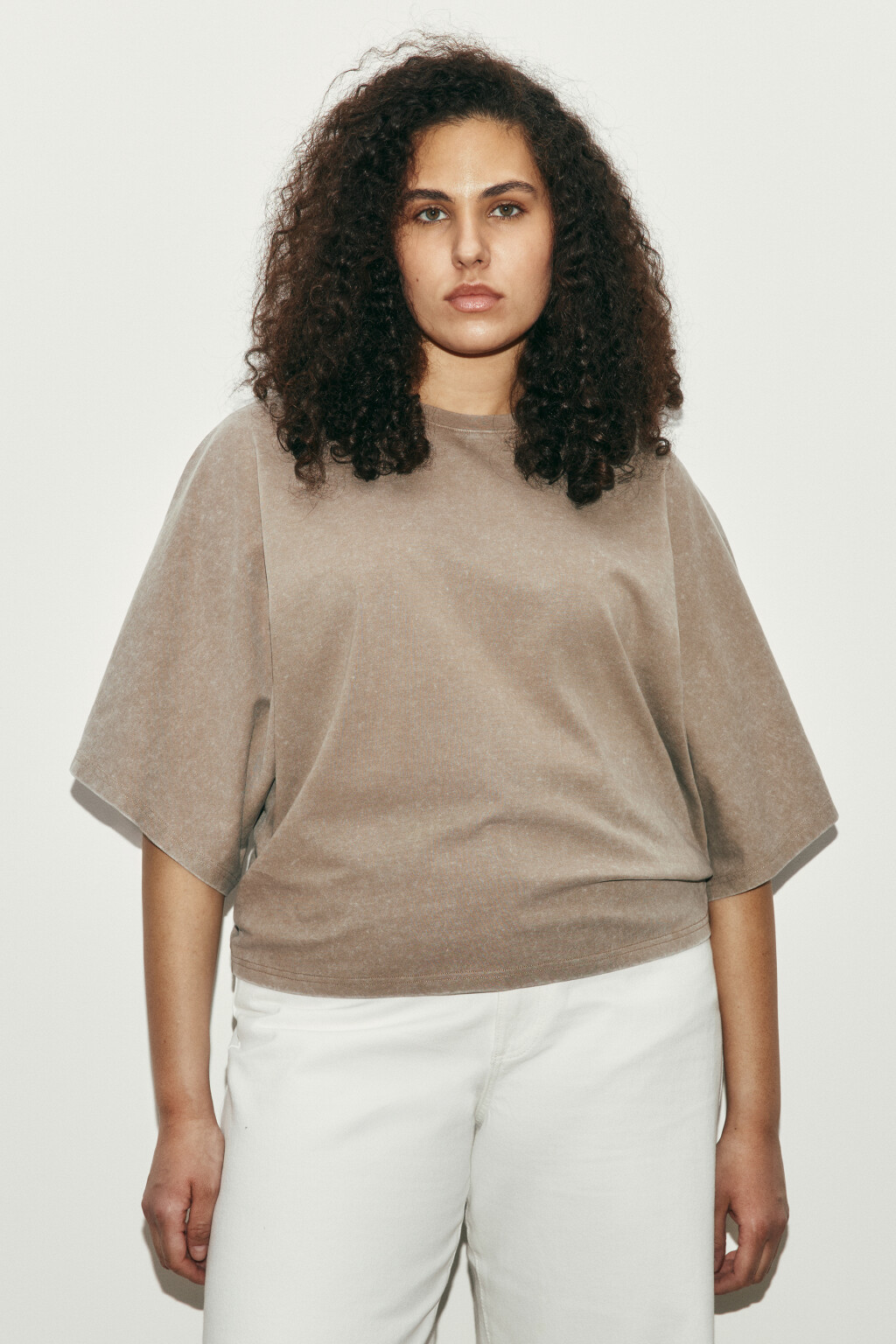 Футболка хлопковая с вареным эффектом - цвет бежевый - 2