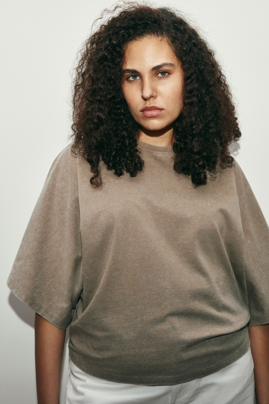 Футболка хлопковая с вареным эффектом - цвет бежевый - 5