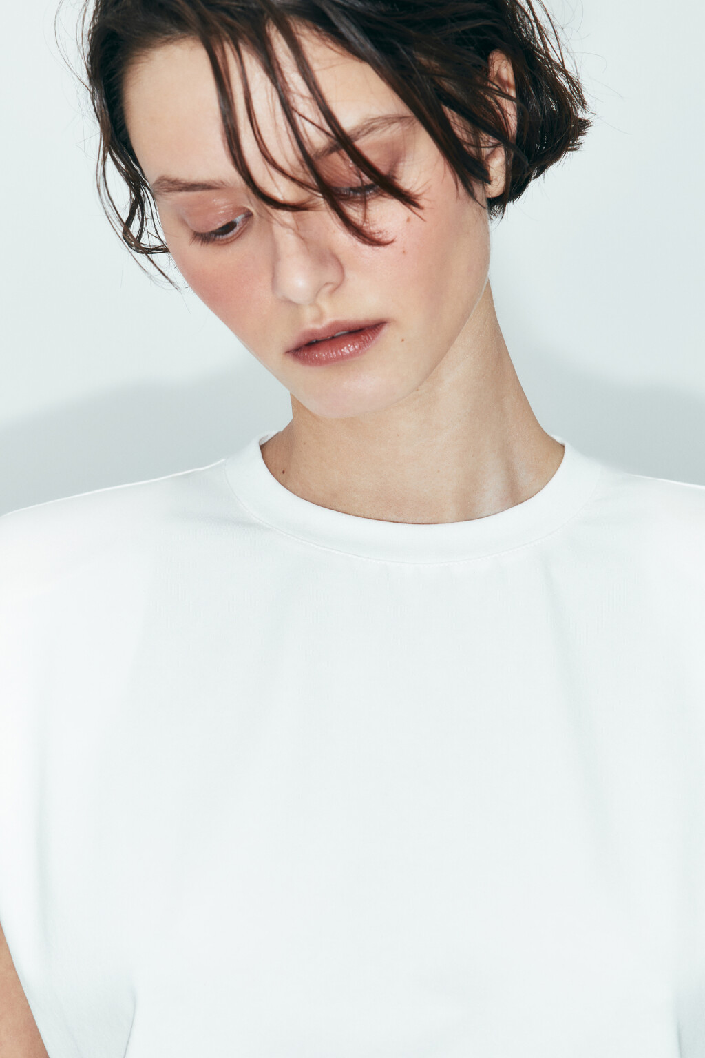 Футболка оверсайз с подплечниками - цвет белый - 7