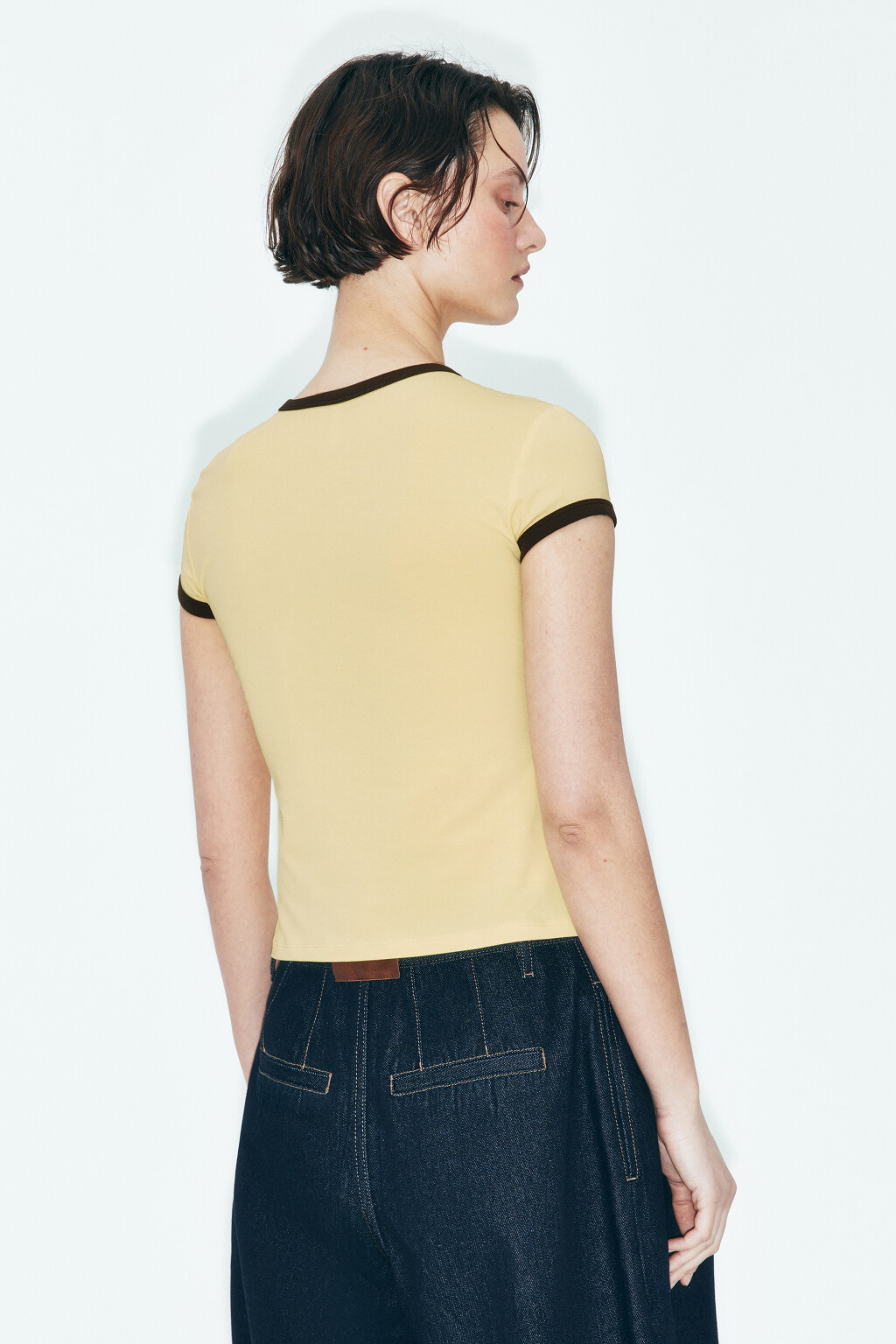 Футболка хлопковая облегающая с принтом и кантом - цвет желтый - 4