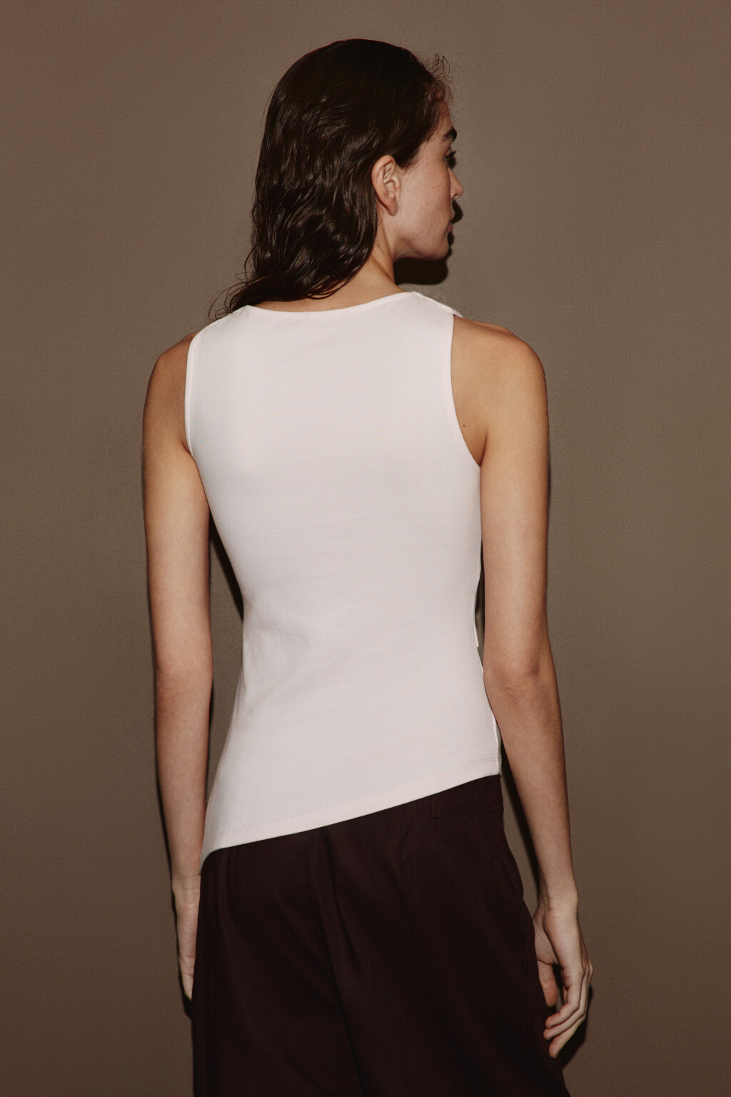 Майка-топ облегающая с асимметричным низом - цвет розовый - 4