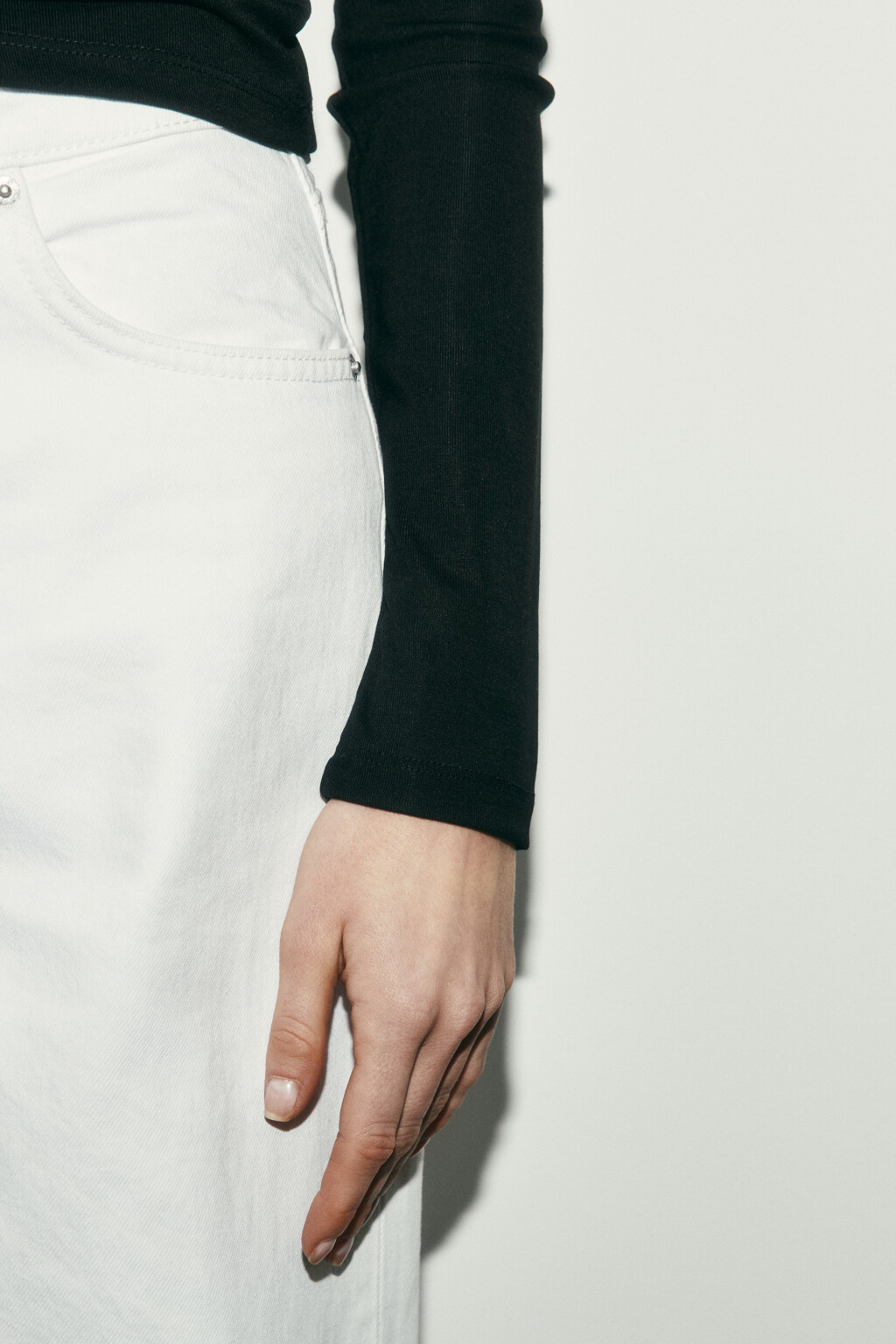 Лонгслив облегающий из лиоцелла - цвет черный - 6