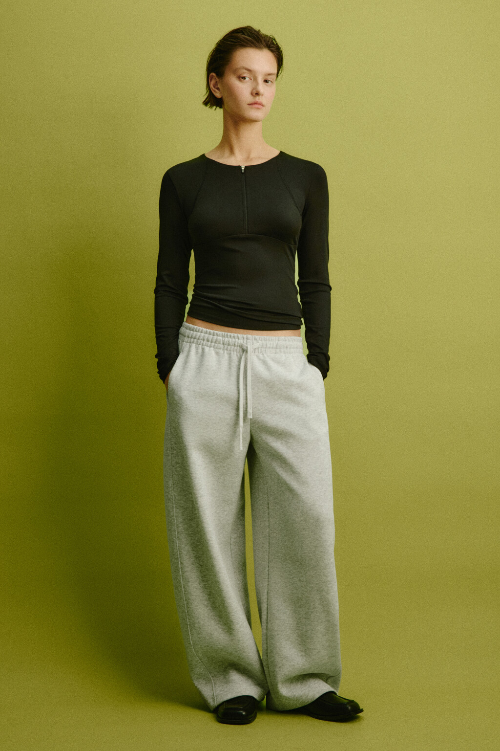 Лонгслив облегающий на молнии с прострочками - цвет черный - 4