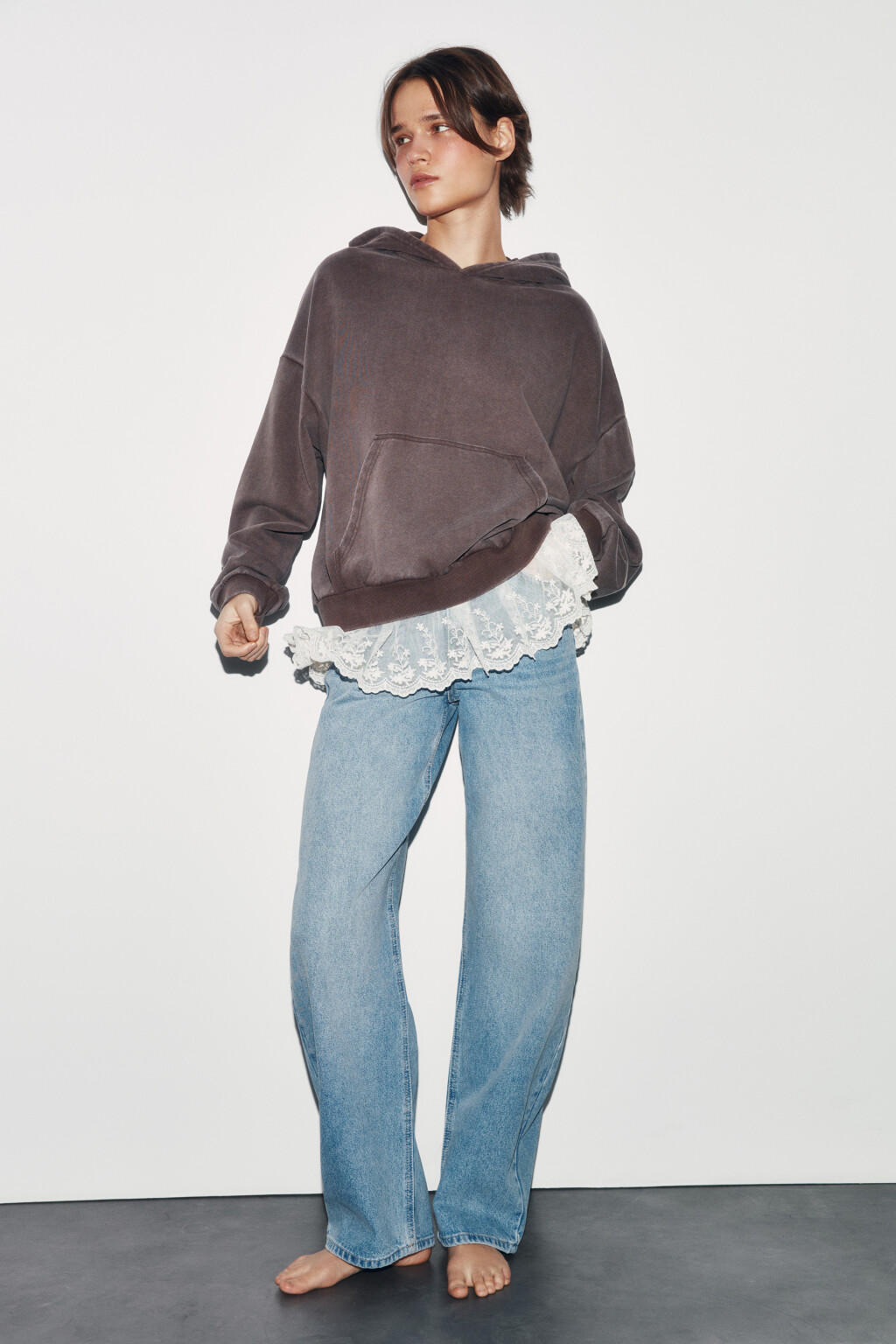 Худи с вареным эффектом и кружевом - цвет коричневый - 4