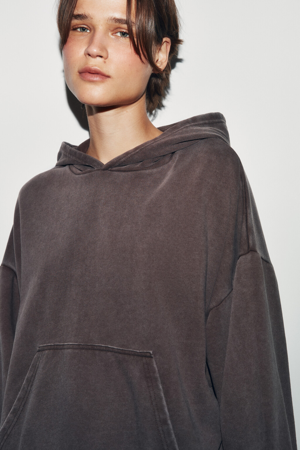 Худи с вареным эффектом и кружевом - цвет коричневый - 5