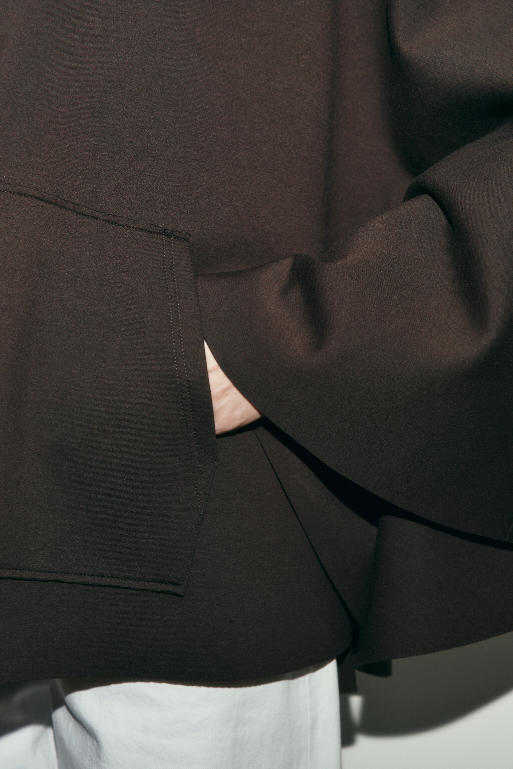 Свитшот-пончо на молнии с воротником-стойкой - цвет коричневый - 7