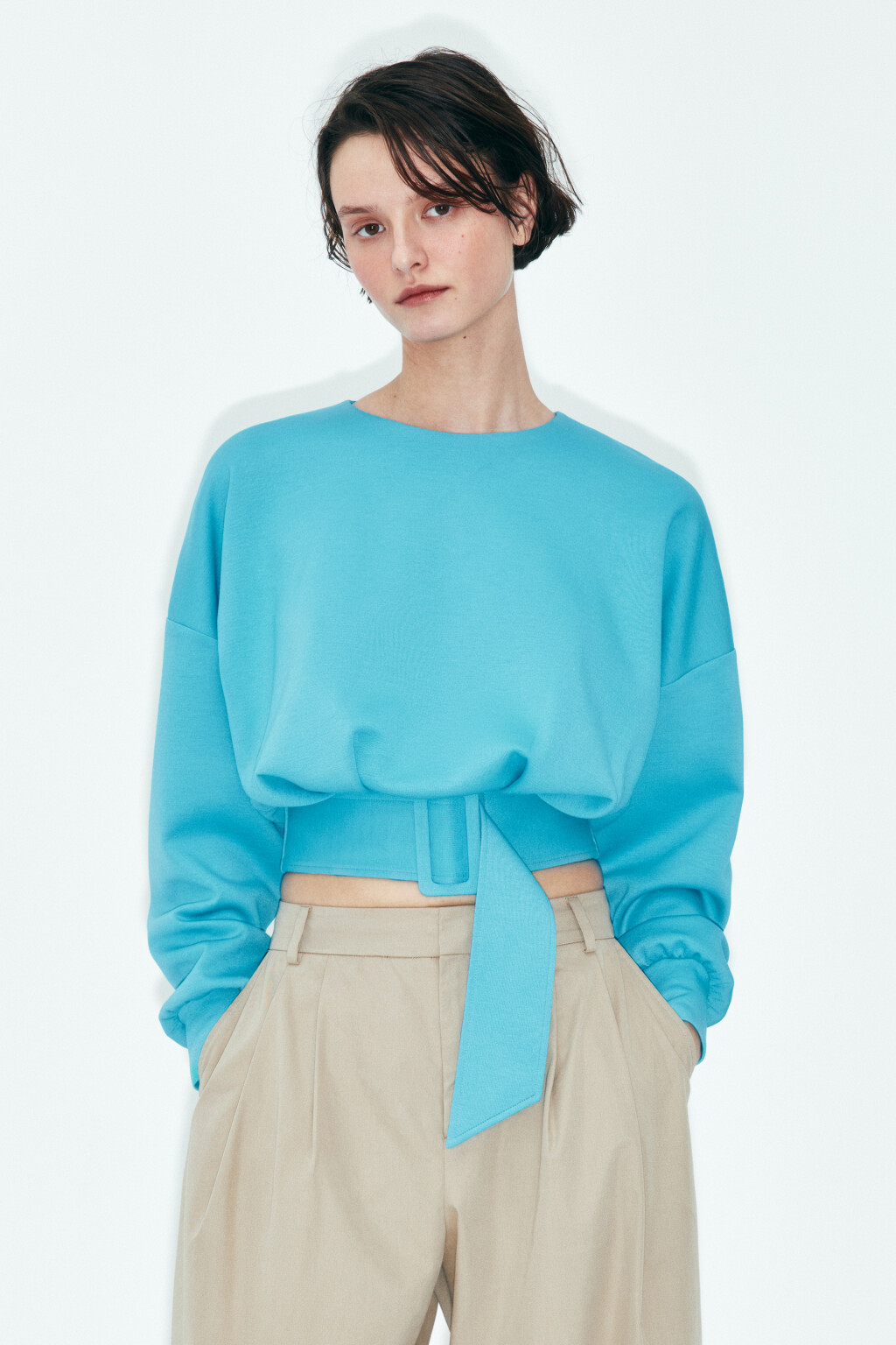 Свитшот укороченный с поясом - цвет голубой - 3