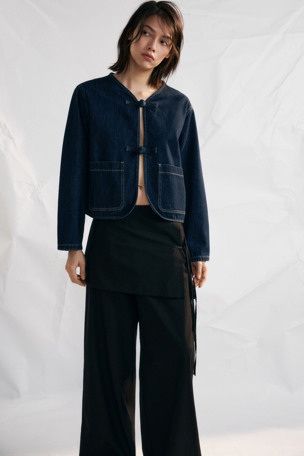 Куртка джинсовая укороченная в китайском стиле - цвет синий - 1