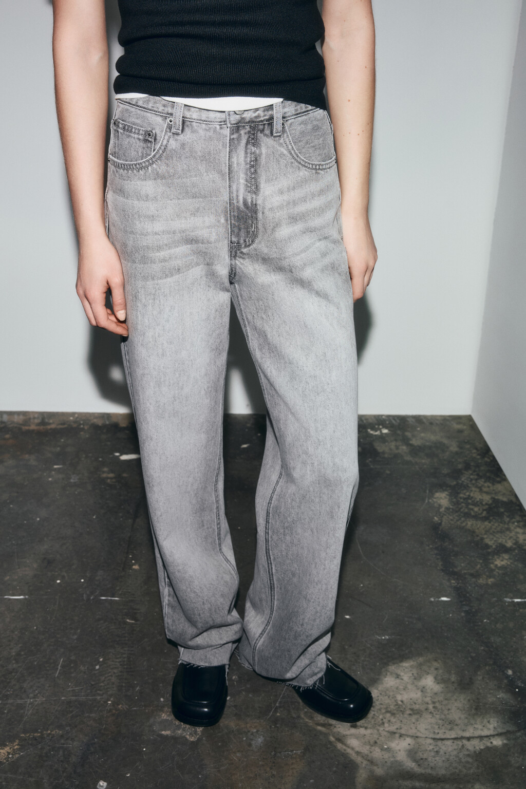 Джинсы straight fit с высокой посадкой - цвет серый - 2