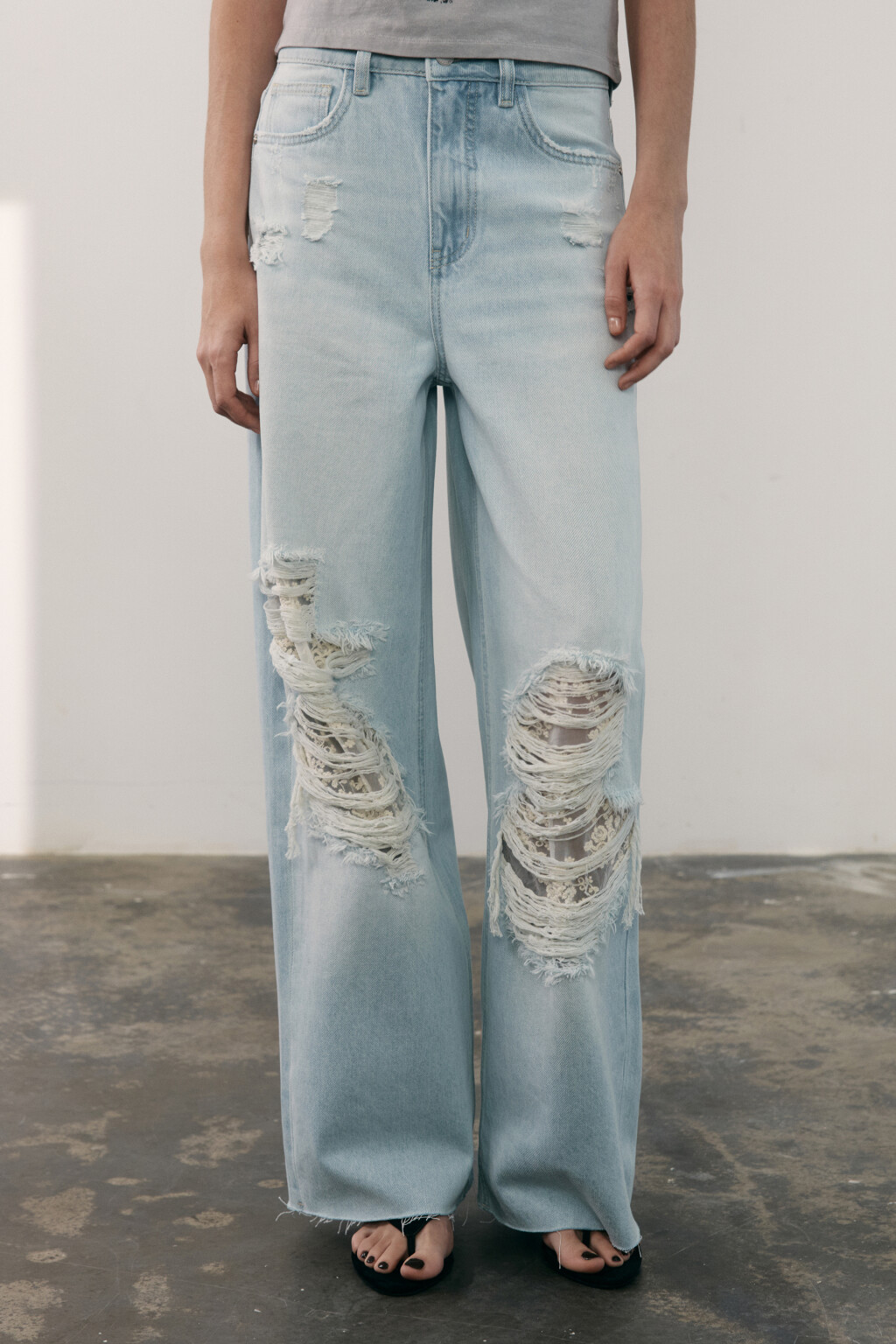 Джинсы baggy fit рваные со средней посадкой - цвет голубой - 2
