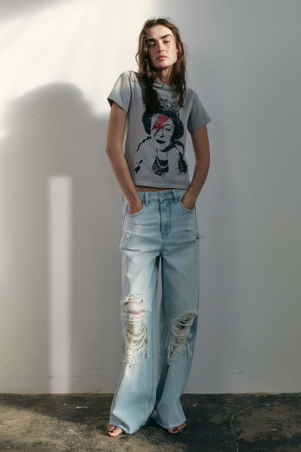 Джинсы baggy fit рваные со средней посадкой - цвет голубой - 4