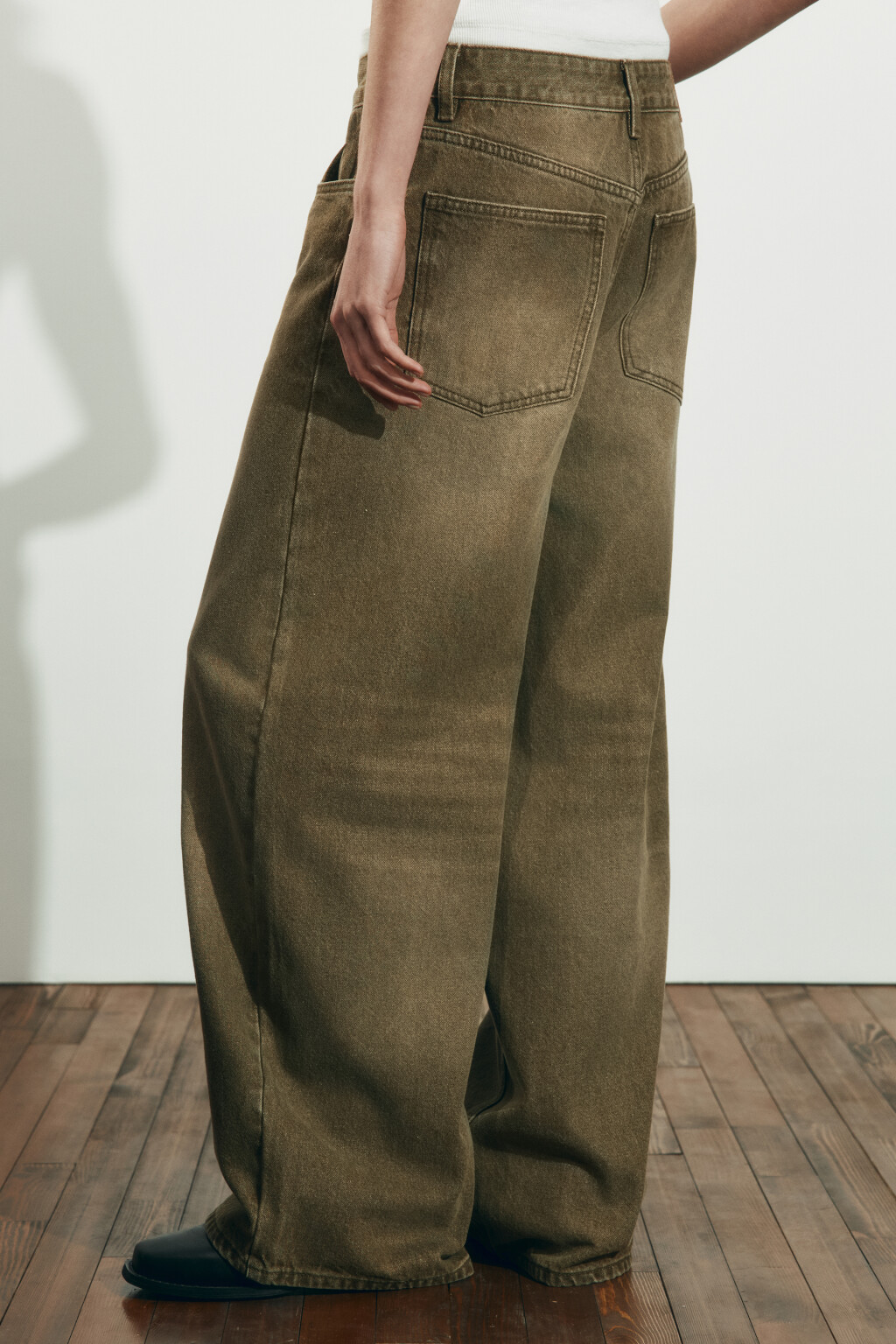 Джинсы baggy fit со средней посадкой и стиркой - цвет зеленый - 3