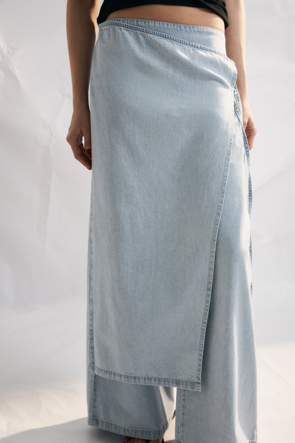 Джинсы wide leg с фартуком на завязках - цвет голубой - 5