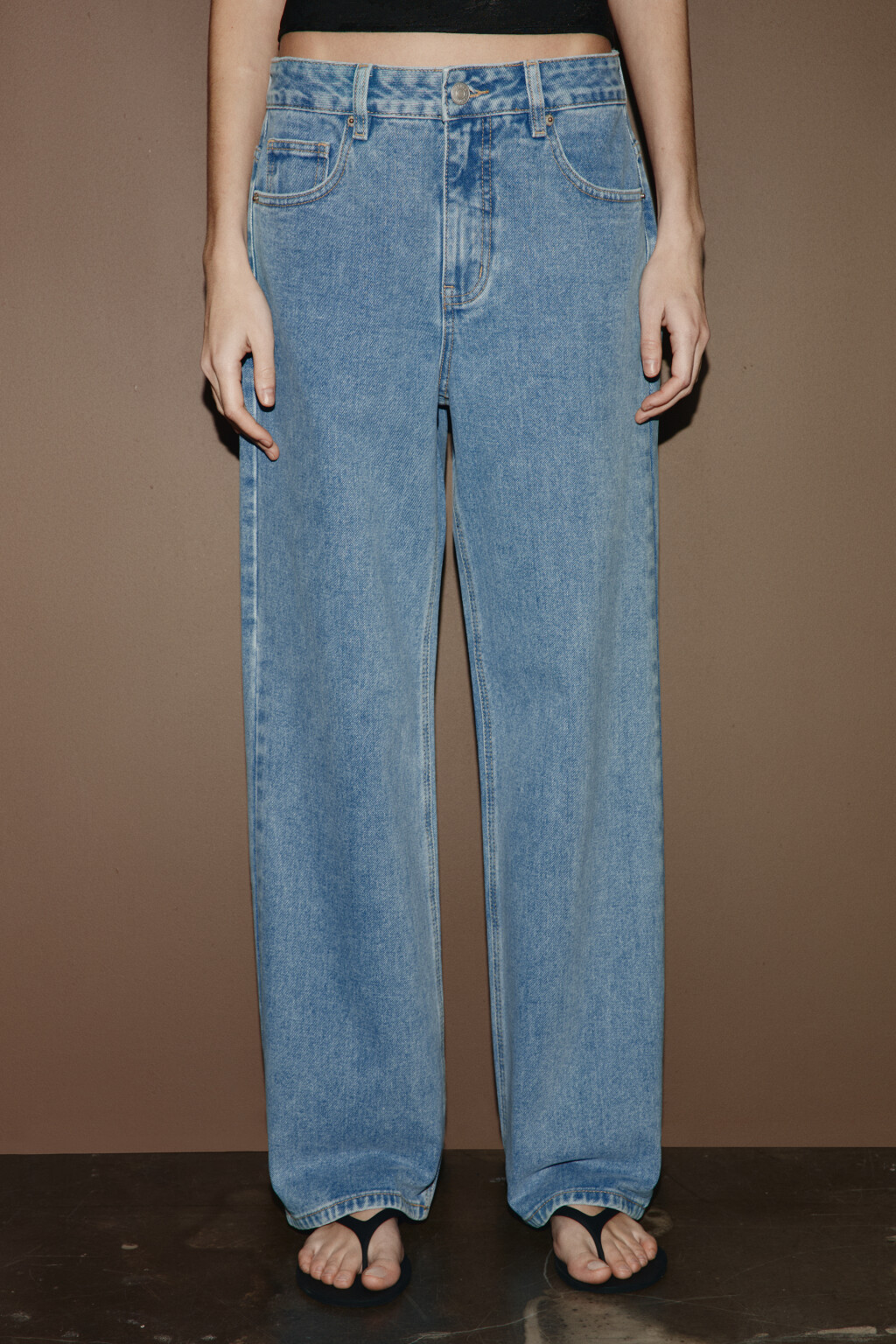 Джинсы прямые со средней посадкой - цвет голубой - 2