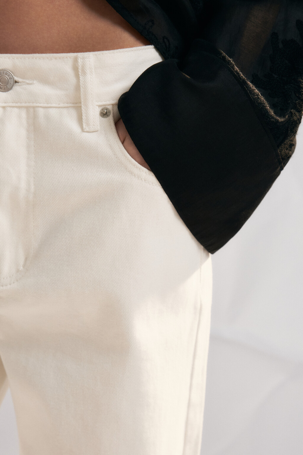 Джинсы прямые со средней посадкой - цвет белый - 8