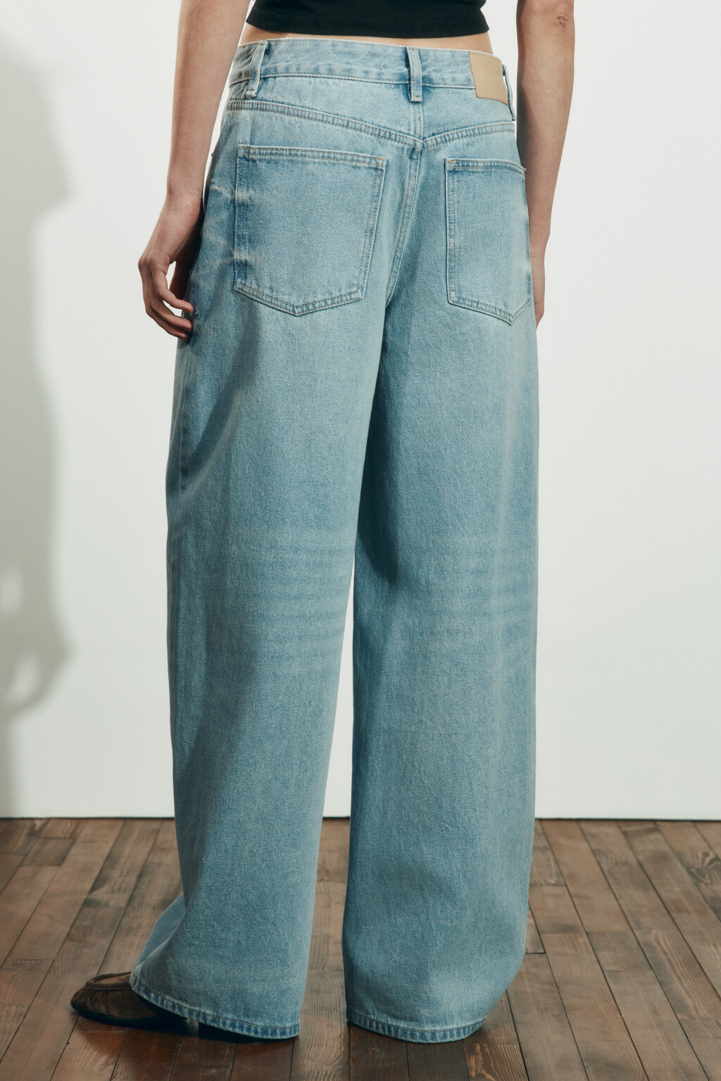 Джинсы baggy fit со средней посадкой - цвет голубой - 4