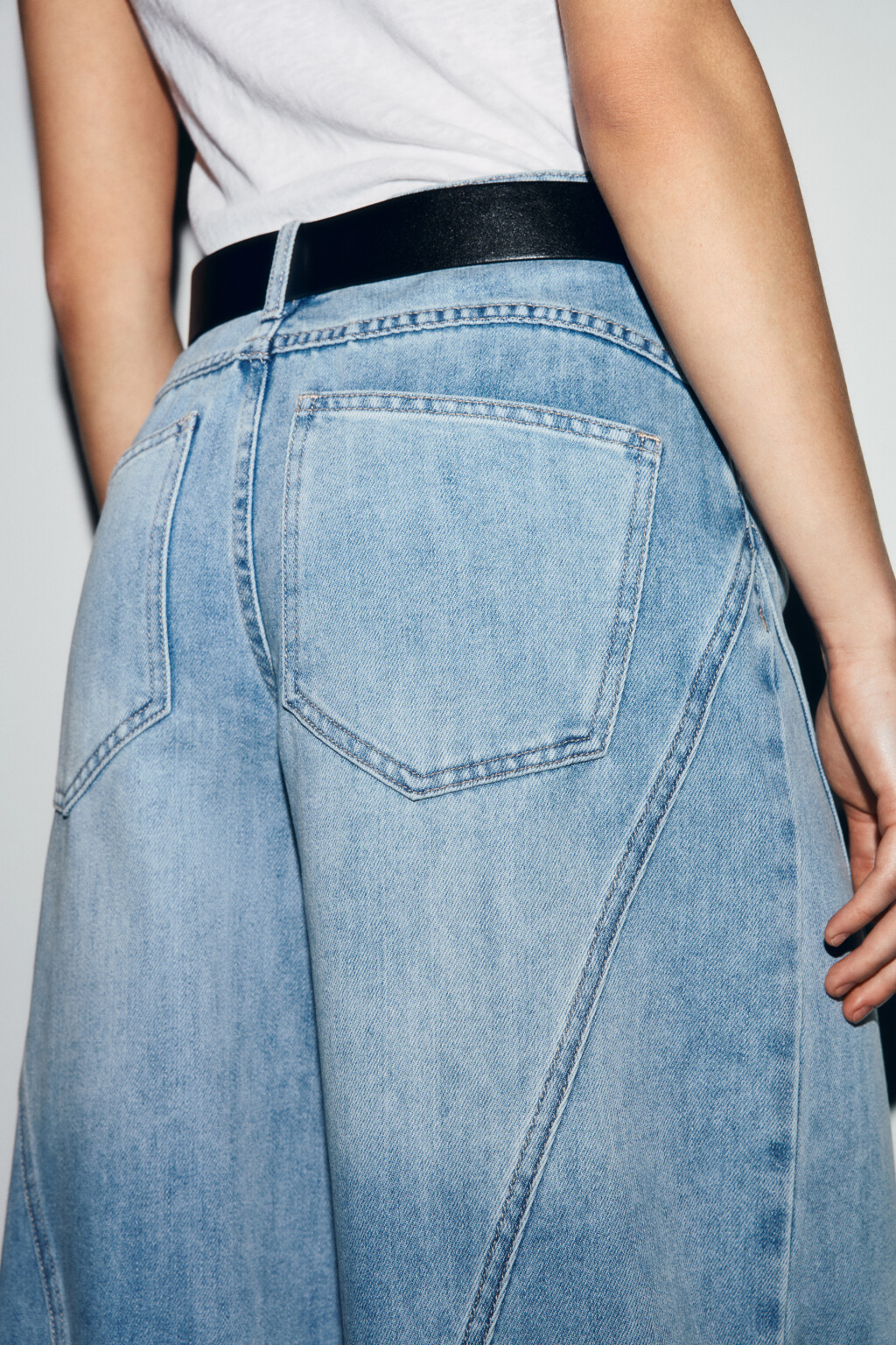 Джинсы багги с высокой посадкой и ремнем - цвет голубой - 6