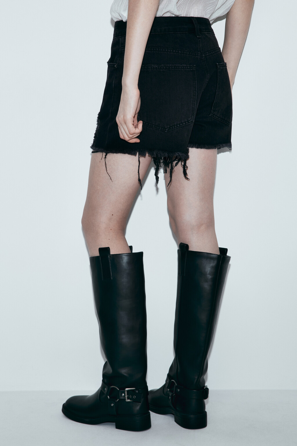 Шорты джинсовые с высокой посадкой короткие рваные - цвет черный - 5