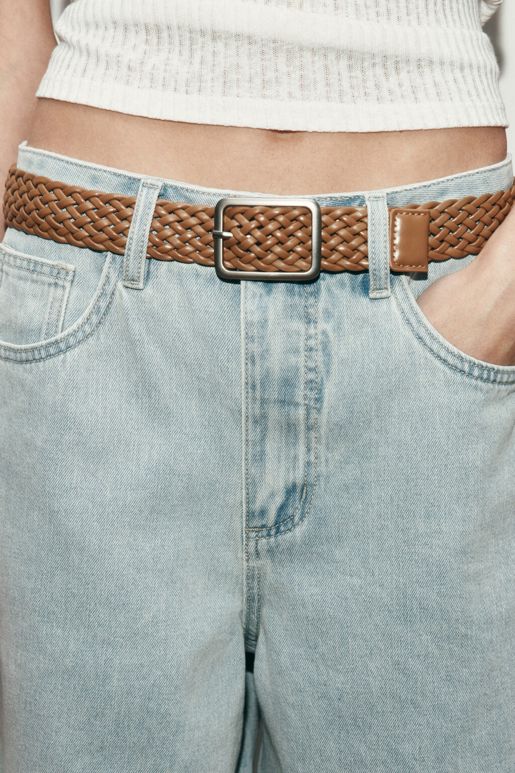 Шорты-бермуды джинсовые с высокой посадкой и ремнем - цвет голубой - 5