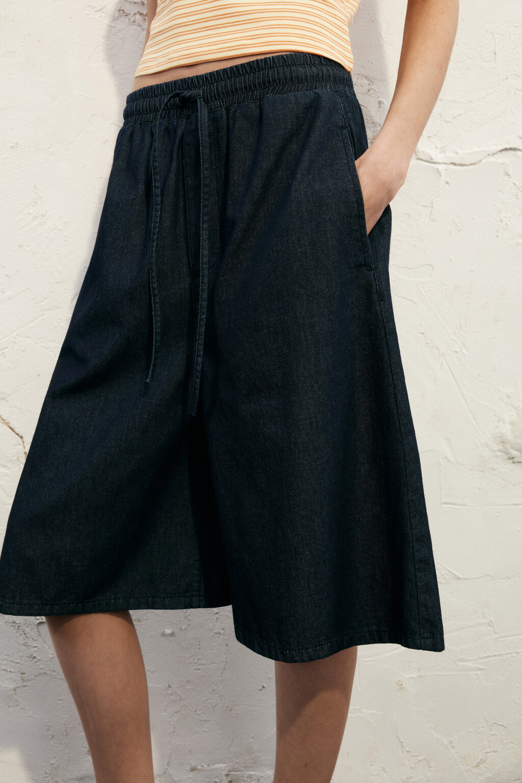 брюки (бермуды) джинсовые женские - цвет синий - 5