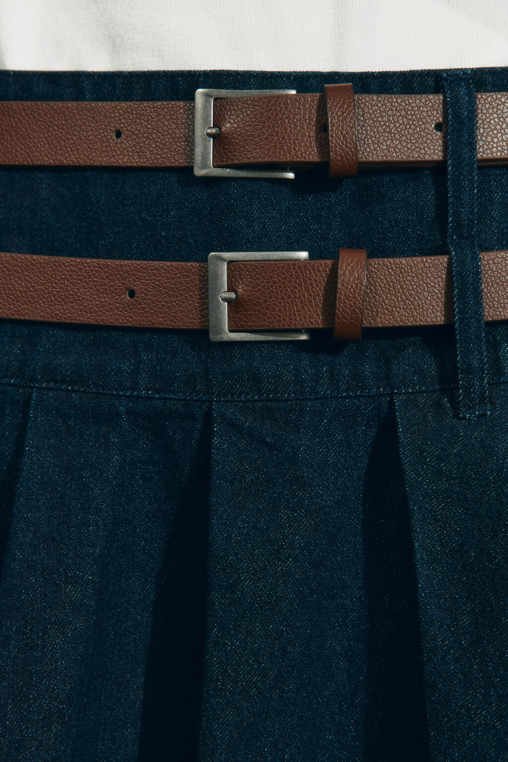 Юбка мини джинсовая в складку с ремешками - цвет синий - 6