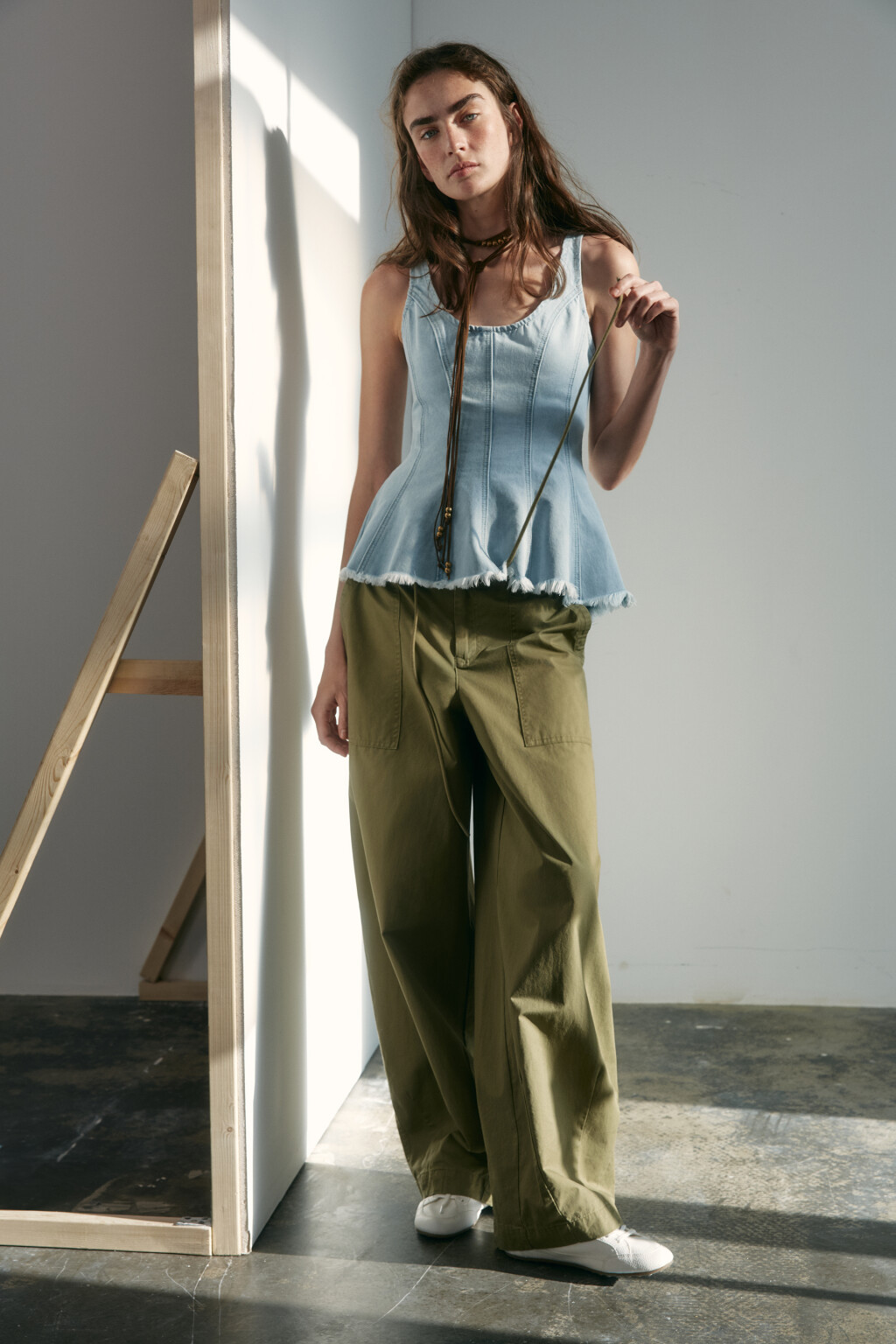 Блузка-топ джинсовая - цвет голубой - 1