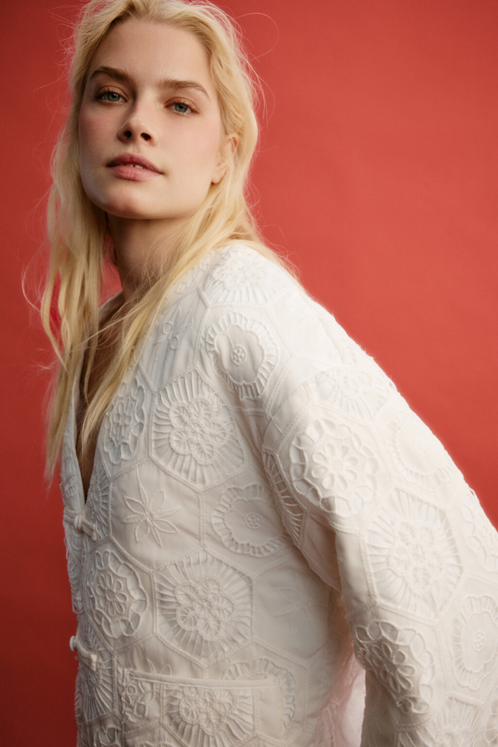 Жакет-бомбер укороченный на петлях с узором - цвет молочный - 7