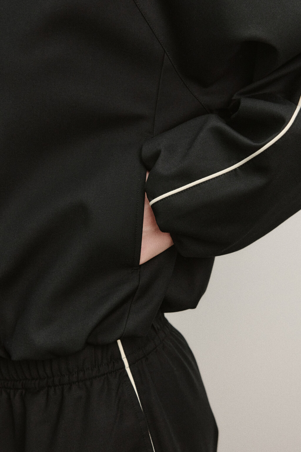 Худи-олимпийка с лампасами - цвет черный - 6