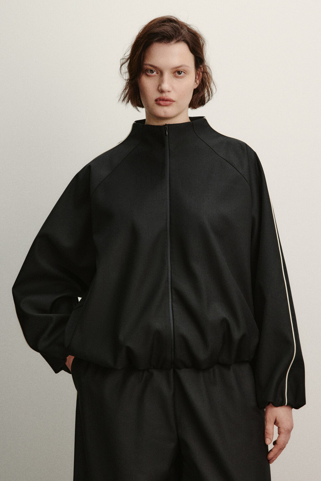 Худи-олимпийка с лампасами - цвет черный - 2