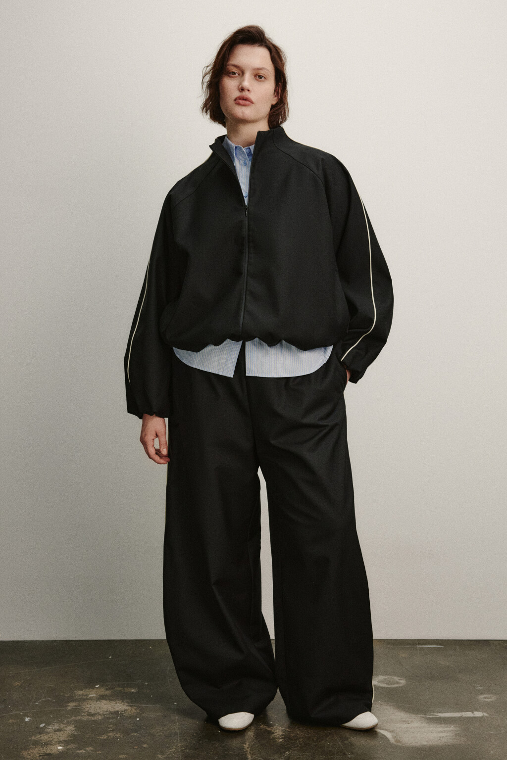 Худи-олимпийка с лампасами - цвет черный - 4