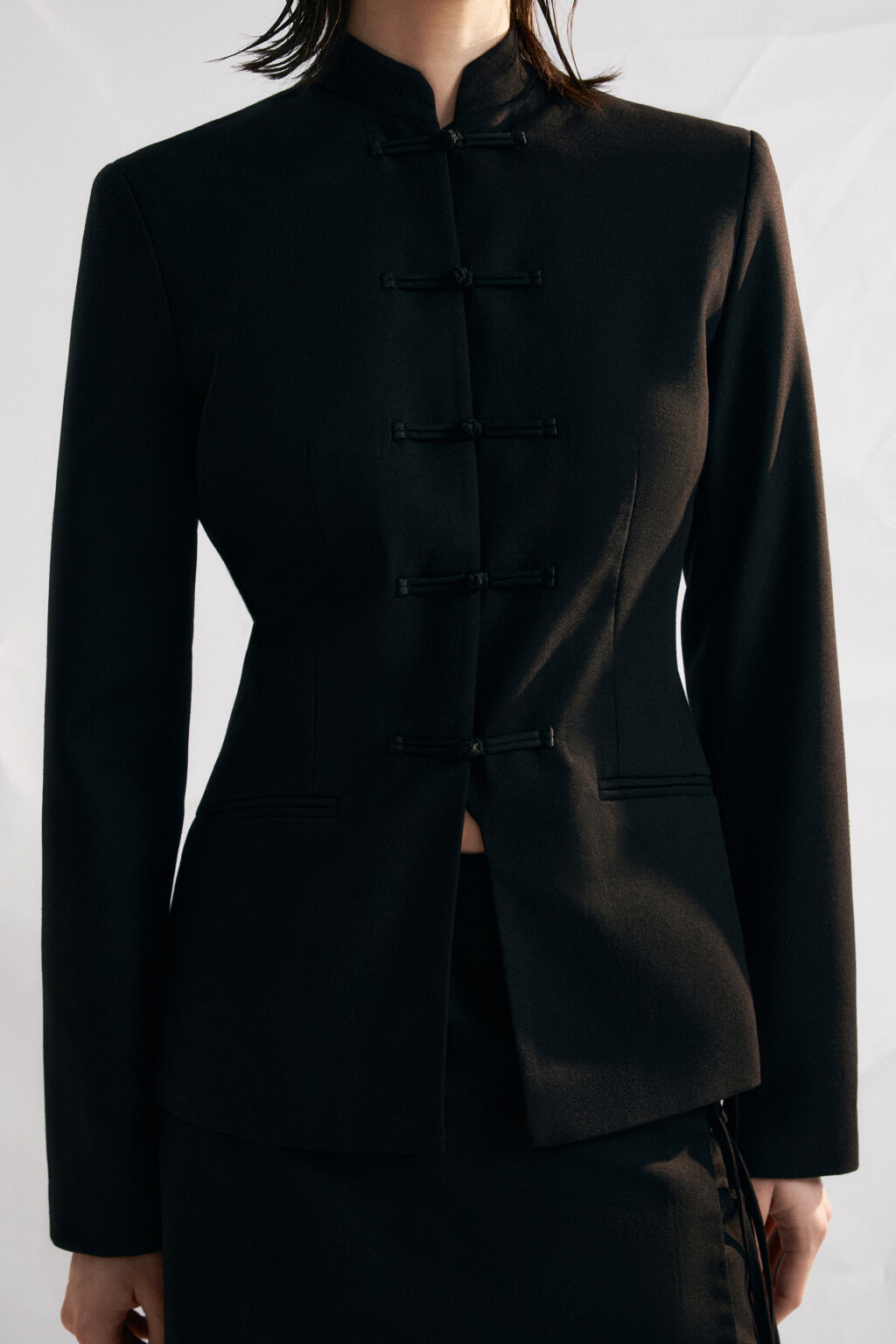 Жакет приталенный со льном - цвет черный - 5