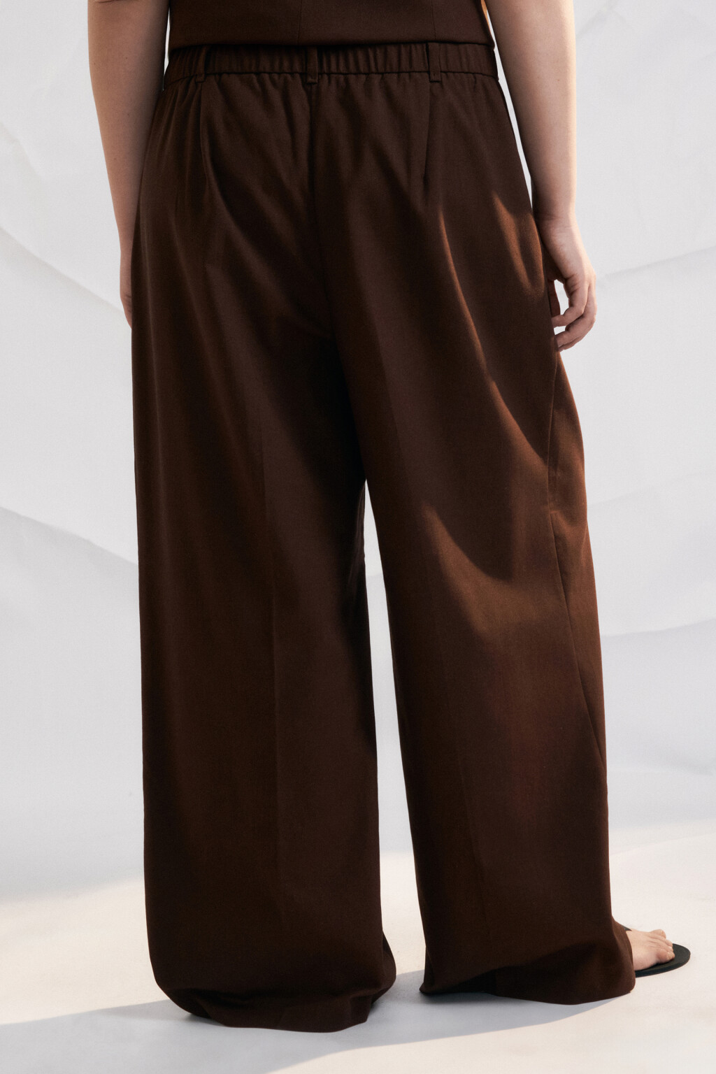 Брюки широкие костюмные с высокой посадкой - цвет коричневый - 3