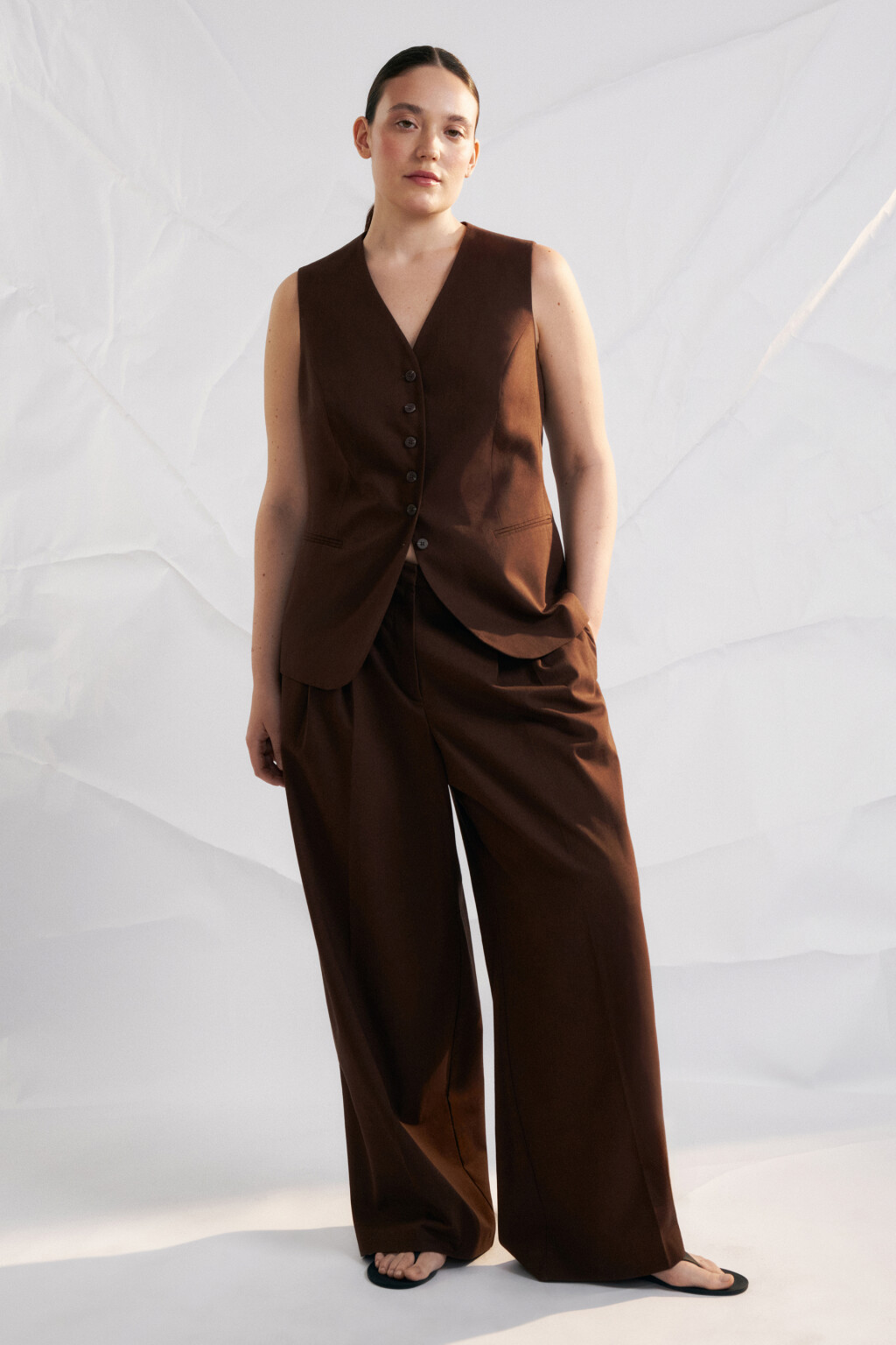 Брюки широкие костюмные с высокой посадкой - цвет коричневый - 4
