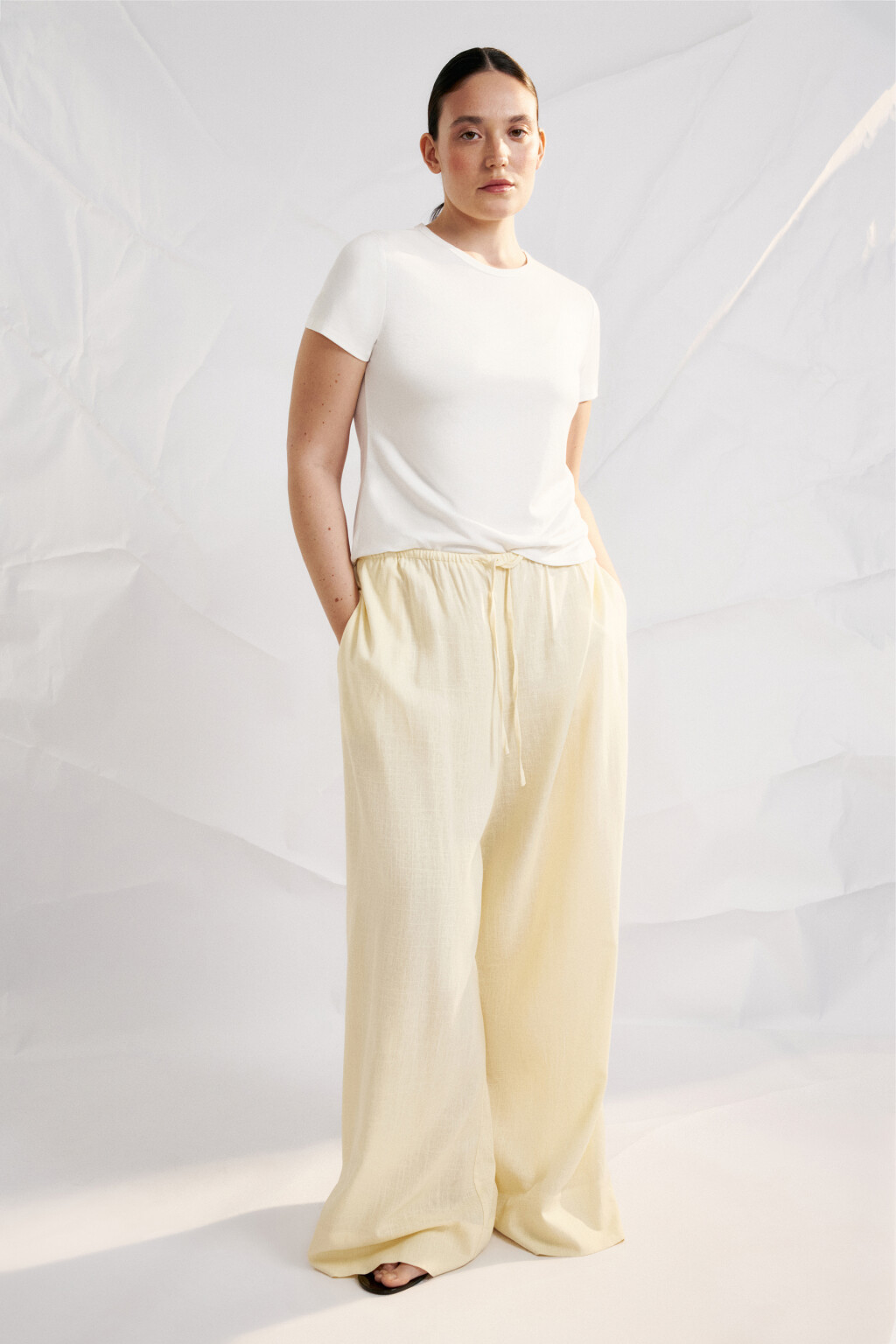 Брюки широкие вискозные на завязках со льном больших размеров - цвет ванильный - 1
