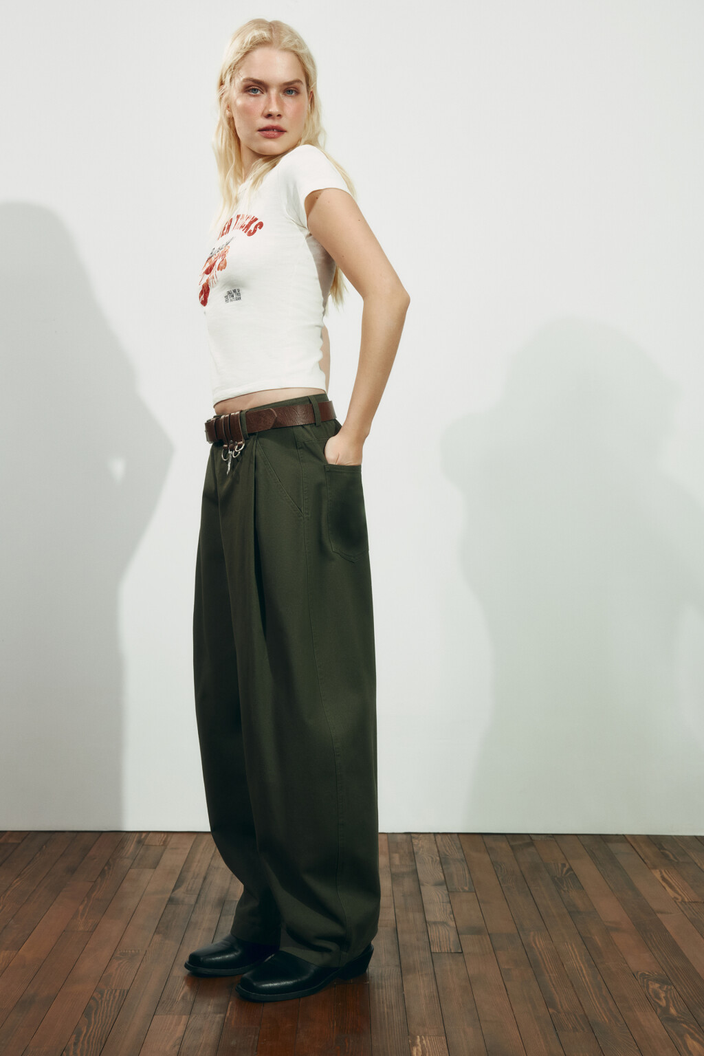 Брюки barrel fit костюмные со средней посадкой - цвет зеленый - 1