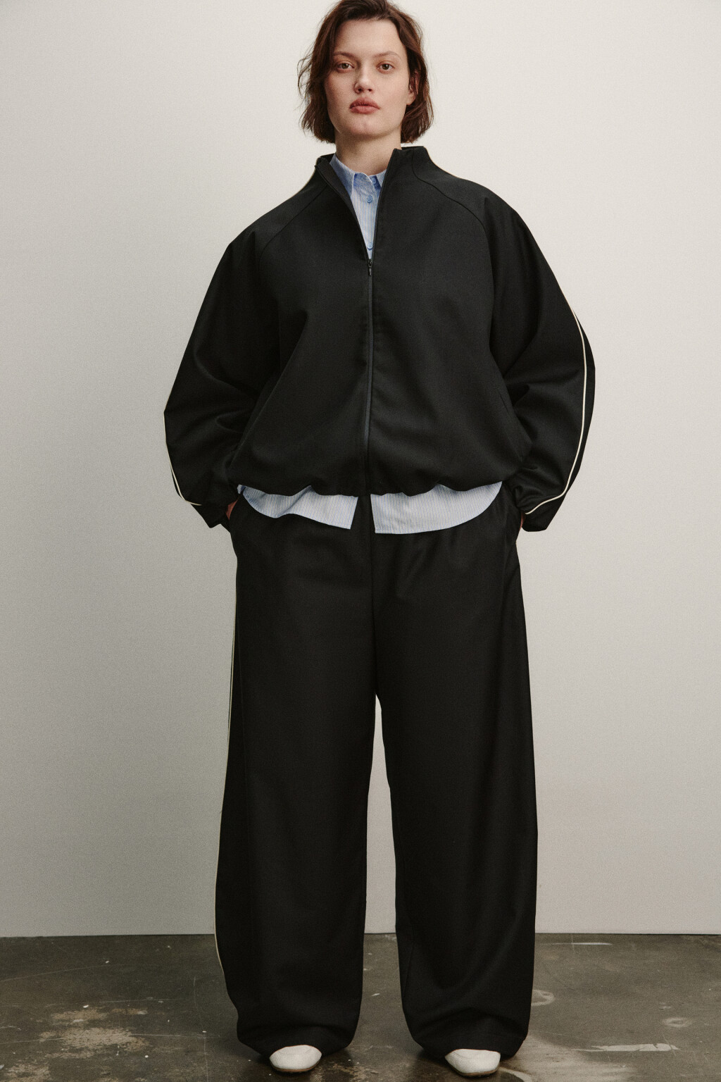 Брюки barrel fit на завязках с лампасами - цвет черный - 1