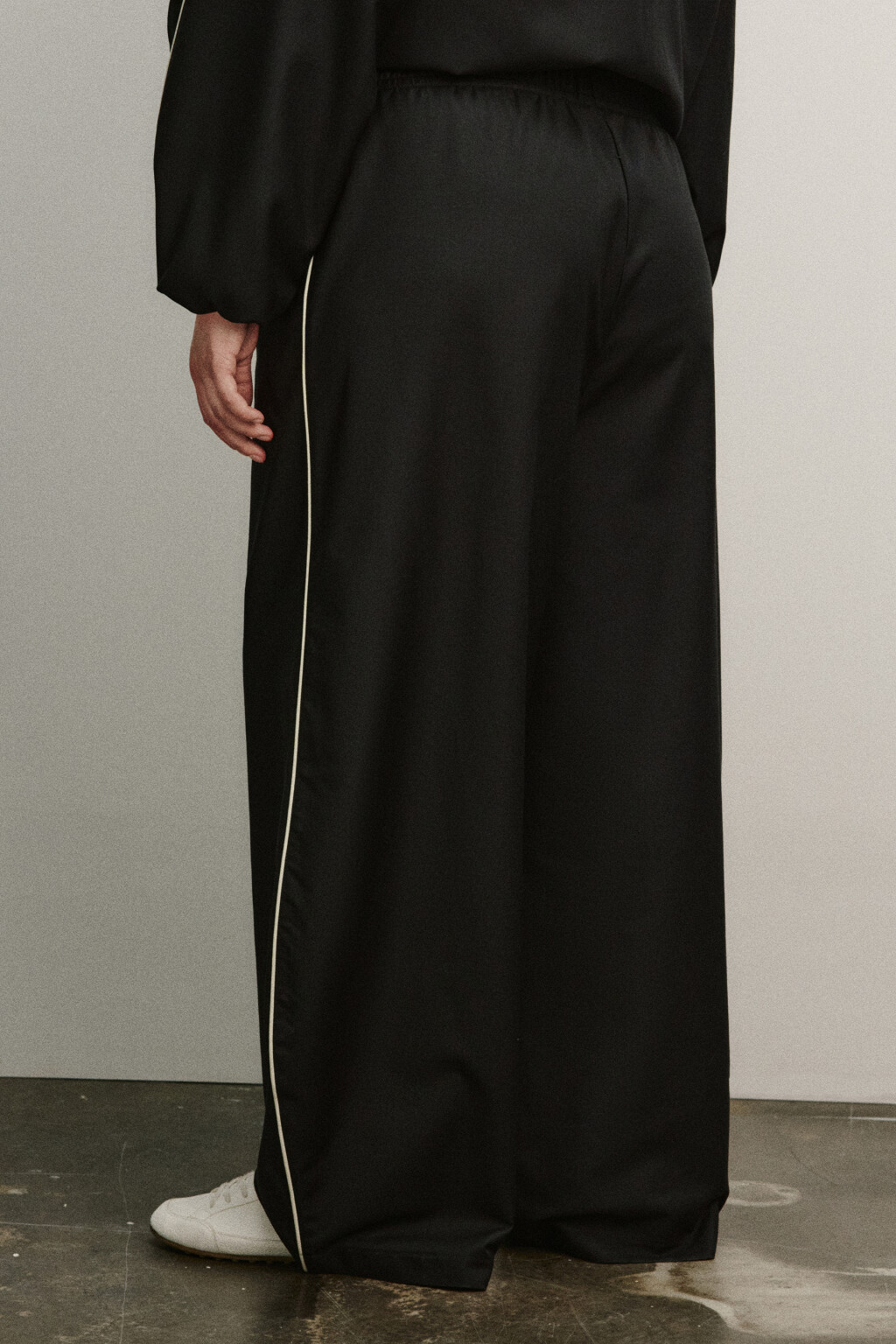 Брюки barrel fit на завязках с лампасами - цвет черный - 3