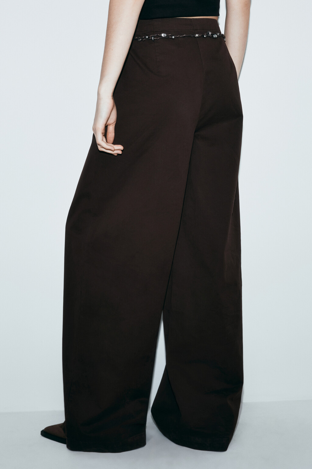 Брюки barrel fit со средней посадкой и поясом - цвет коричневый - 3