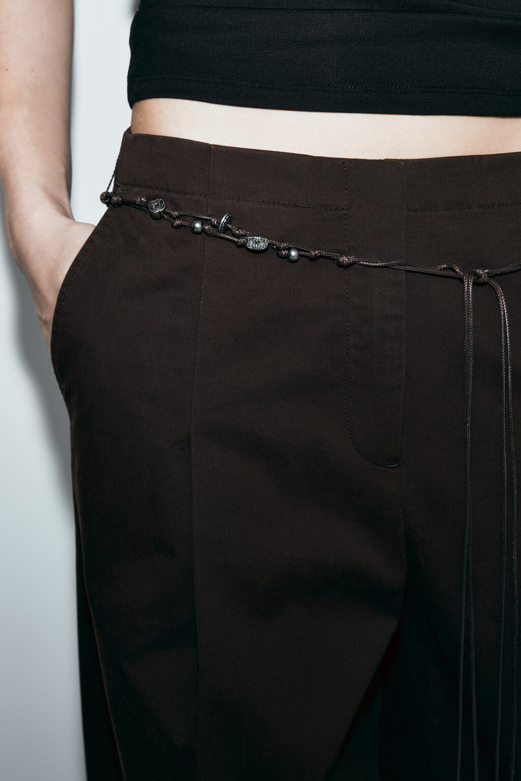 Брюки barrel fit со средней посадкой и поясом - цвет коричневый - 6
