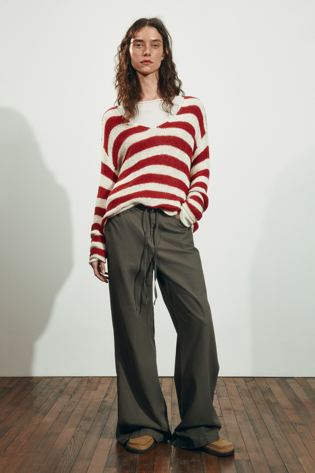 Брюки клеш хлопковые на завязках - цвет зеленый - 4