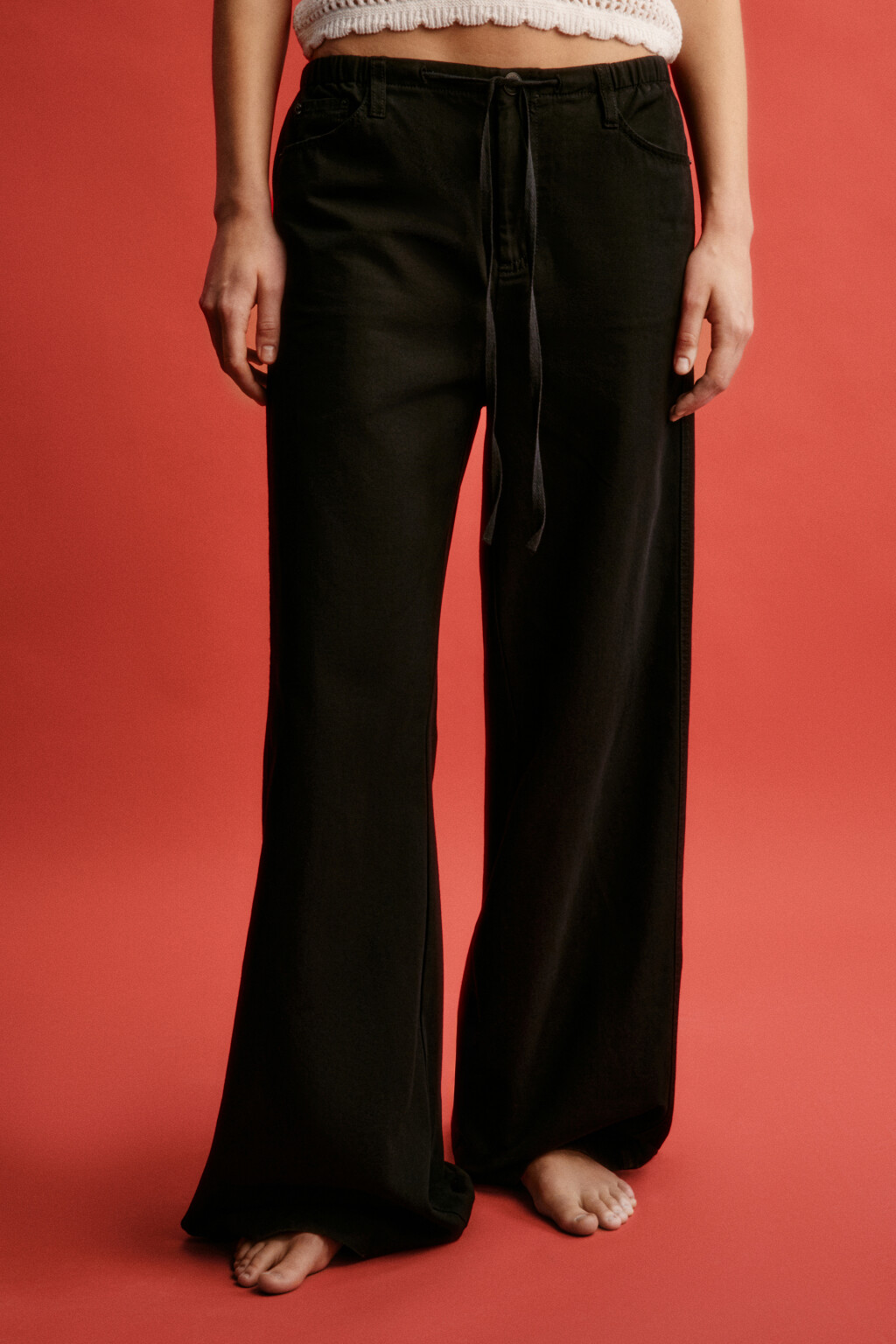 Брюки клеш хлопковые на завязках - цвет черный - 4