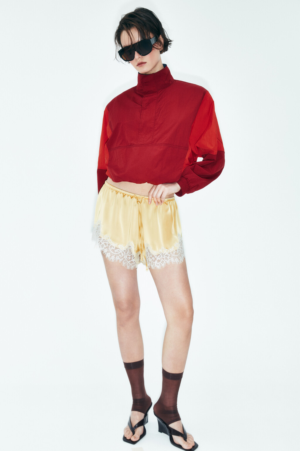 Шорты атласные на завязках с кружевом - цвет ванильный - 3