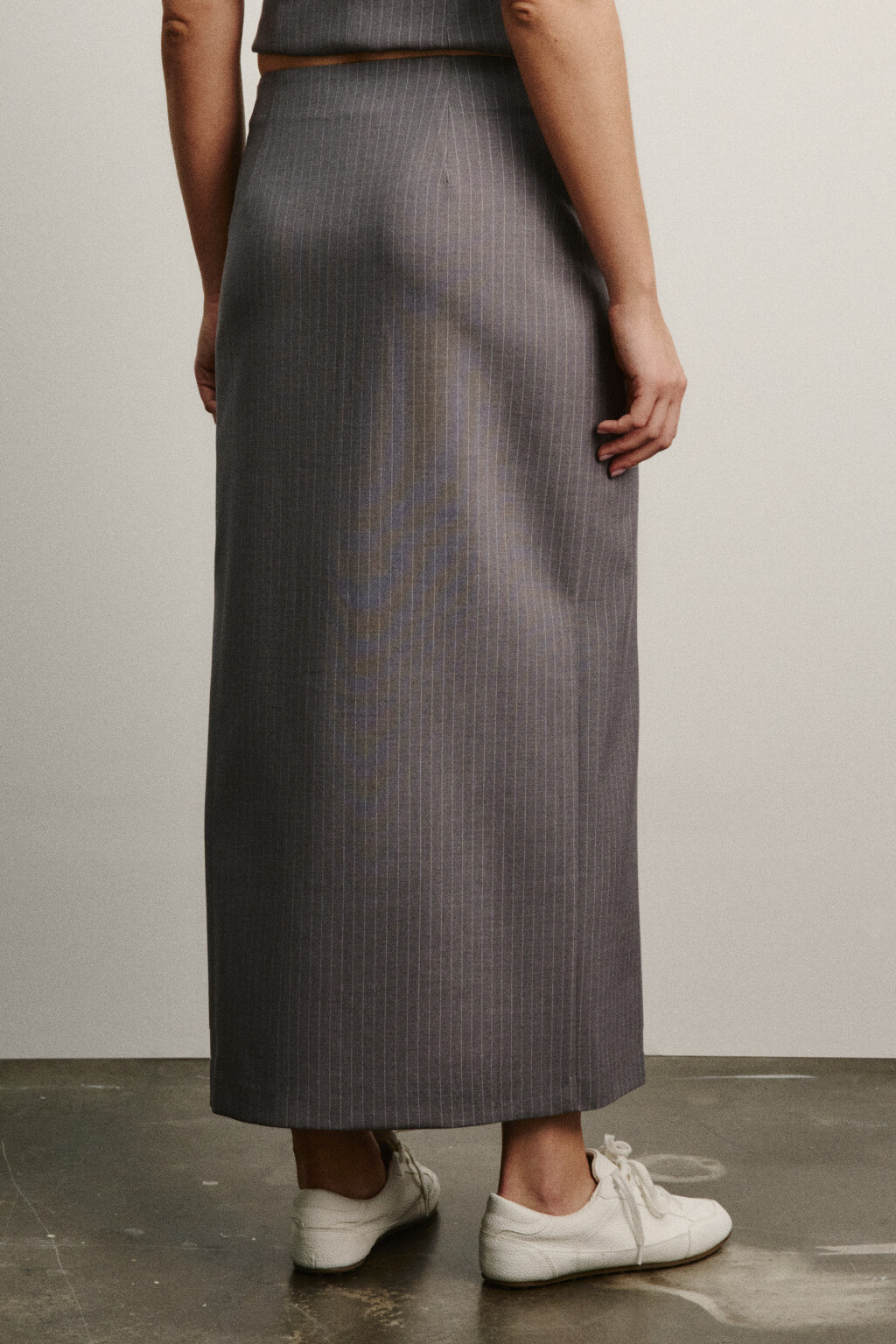 Юбка прямая миди в полоску - цвет серый - 3