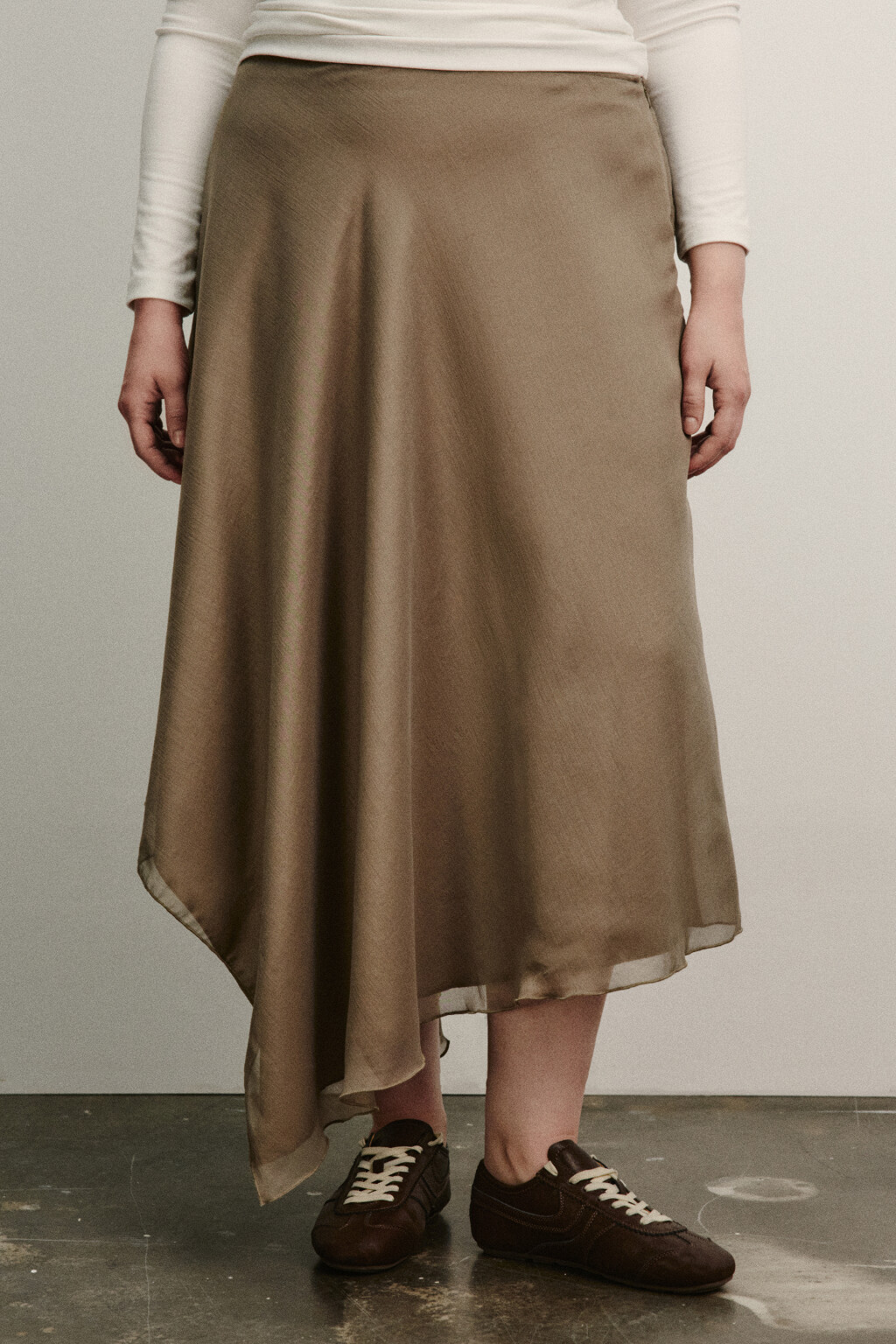 Юбка миди асимметричная со средней посадкой - цвет бежевый - 2