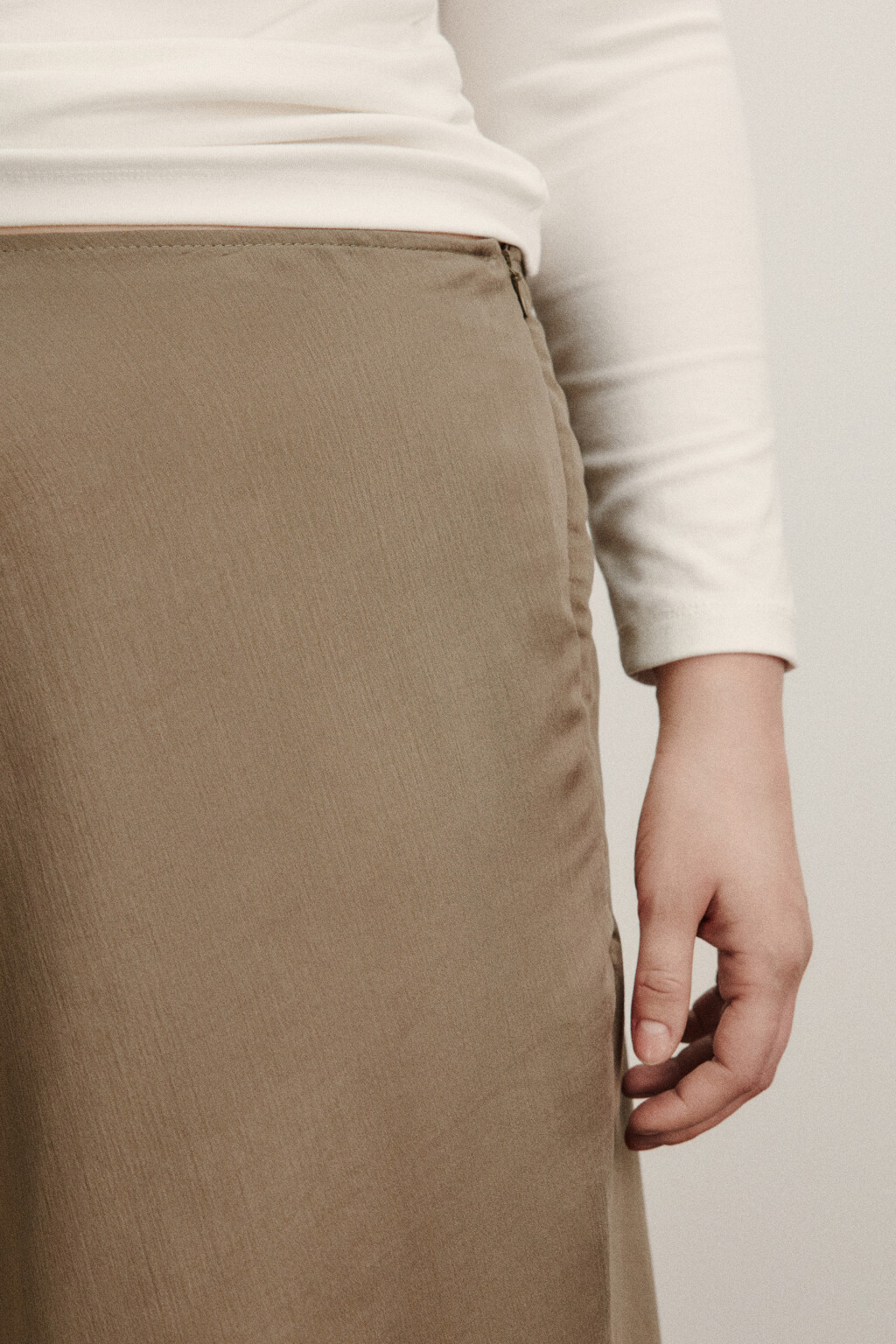 Юбка миди асимметричная со средней посадкой - цвет бежевый - 6