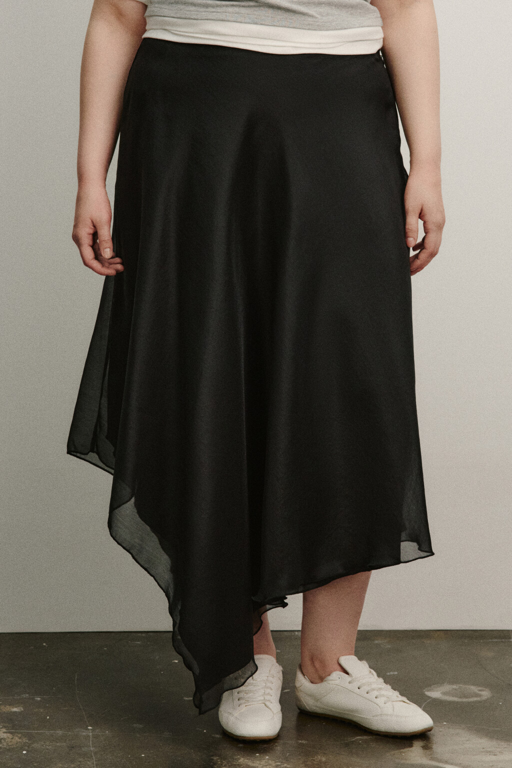 Юбка миди асимметричная со средней посадкой - цвет черный - 2