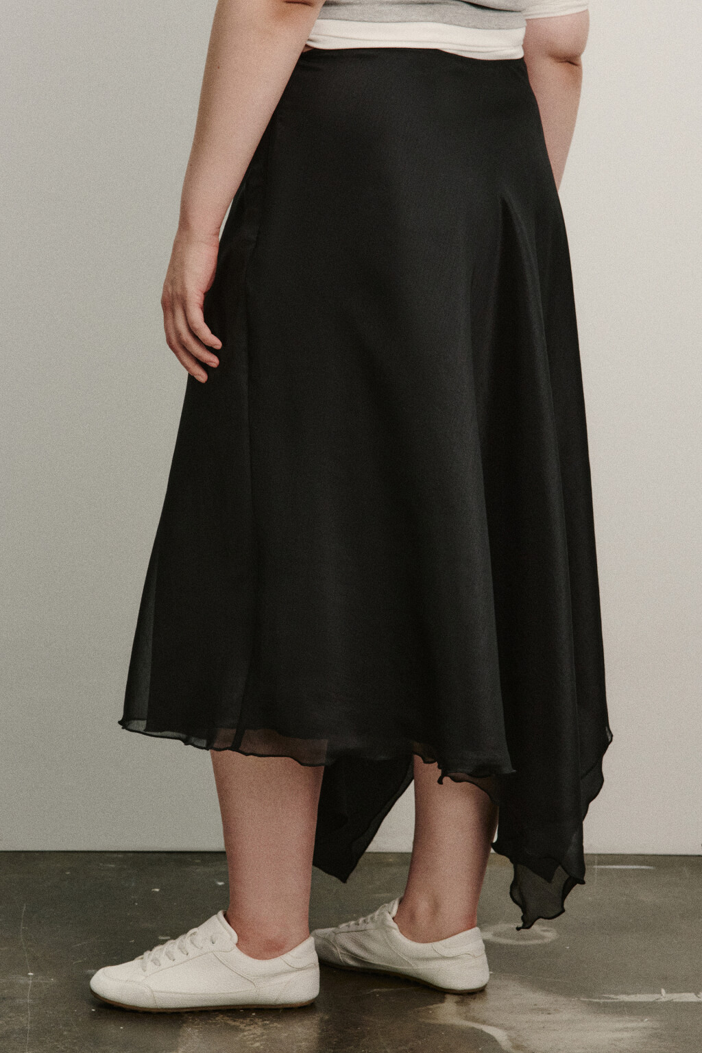 Юбка миди асимметричная со средней посадкой - цвет черный - 3